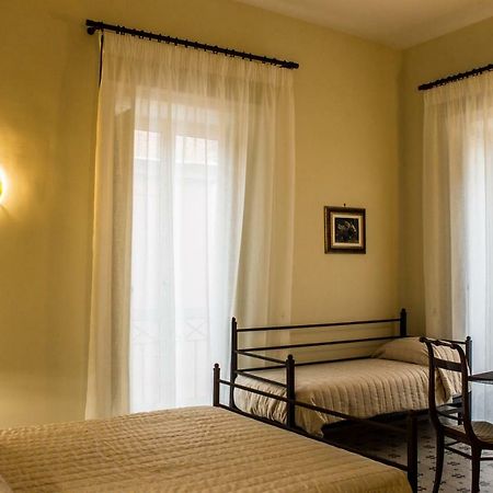 Don Angelo Petito Bed & Breakfast Napoli Ngoại thất bức ảnh