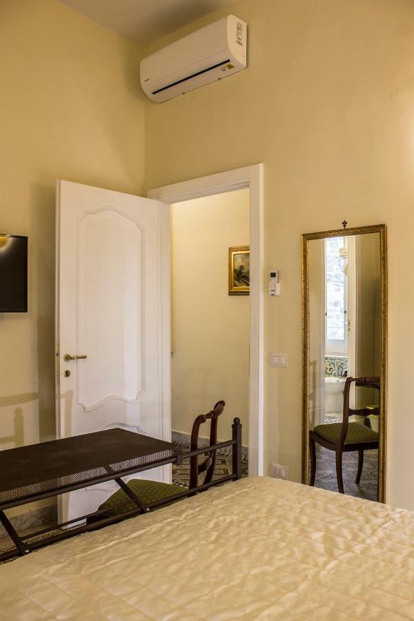Don Angelo Petito Bed & Breakfast Napoli Ngoại thất bức ảnh