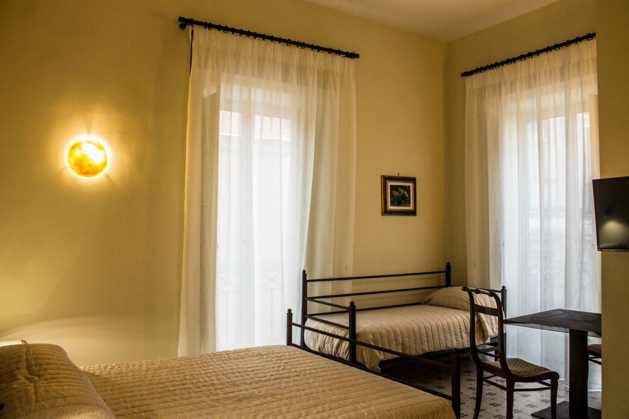 Don Angelo Petito Bed & Breakfast Napoli Ngoại thất bức ảnh